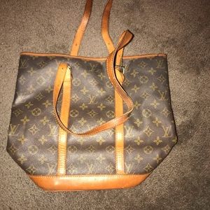 Louis Vuitton bag (read description)